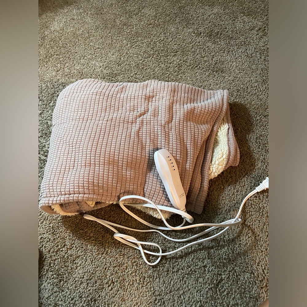 Heated blanket from Amazon